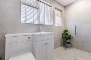 Photo 31- click for photo gallery